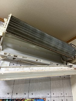 エアコンクリーニング格安完全分解対応店